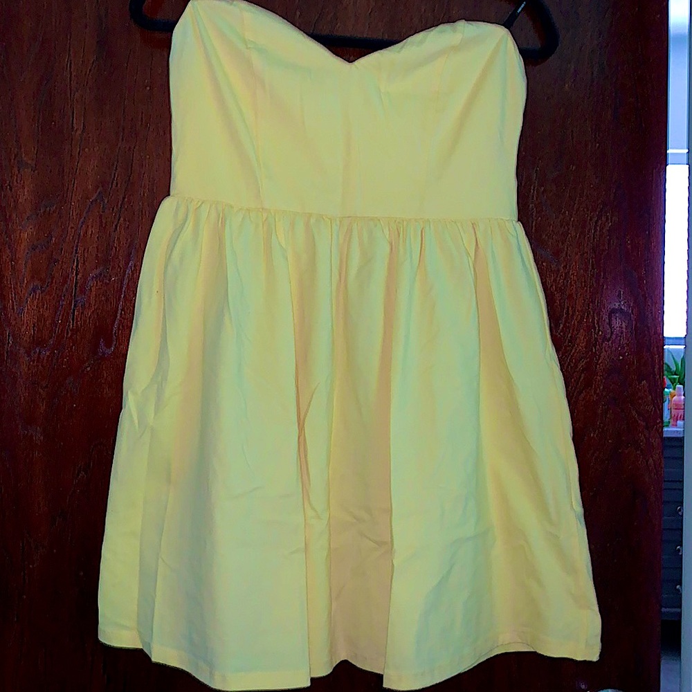 Forever 21 Casual Mini Yellow Dress Size L